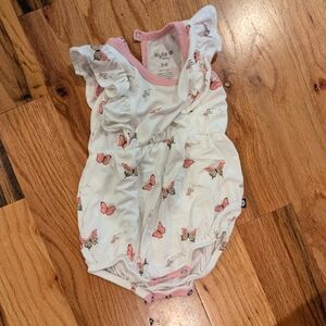 Kyte BABY White Romper with Pink Butterfly Design